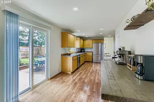 280 NW Country Ct, McMinnville, OR 97128 - Photo 16