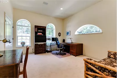 32825 Kestrel Ln, Eugene, OR 97405 - Photo 10