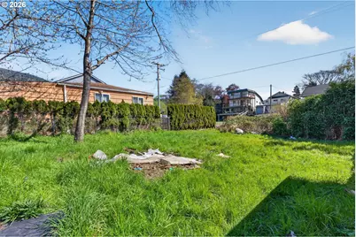 402 Acacia Ave, Garibaldi, OR 97118 - Photo 8