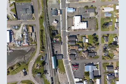 402 Acacia Ave, Garibaldi, OR 97118 - Photo 30