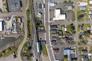 402 Acacia Ave, Garibaldi, OR 97118 - Photo 30