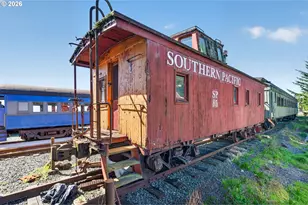 402 Acacia Ave, Garibaldi, OR 97118 - Photo 34