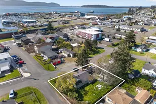 402 Acacia Ave, Garibaldi, OR 97118 - Photo 10