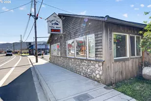 402 Acacia Ave, Garibaldi, OR 97118 - Photo 32