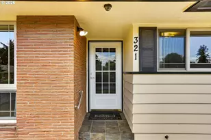 321 NE 108th Pl, Portland, OR 97220 - Photo 4