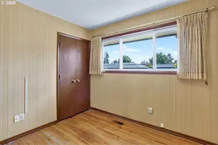 321 NE 108th Pl, Portland, OR 97220 - Photo 22