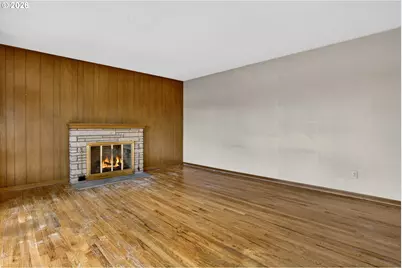 321 NE 108th Pl, Portland, OR 97220 - Photo 8