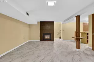 321 NE 108th Pl, Portland, OR 97220 - Photo 32