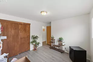 1035 W 11th St, Coquille, OR 97423 - Photo 20