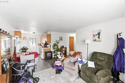 1035 W 11th St, Coquille, OR 97423 - Photo 16