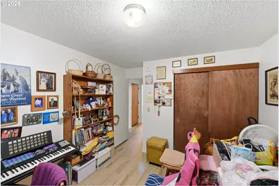 1035 W 11th St, Coquille, OR 97423 - Photo 14