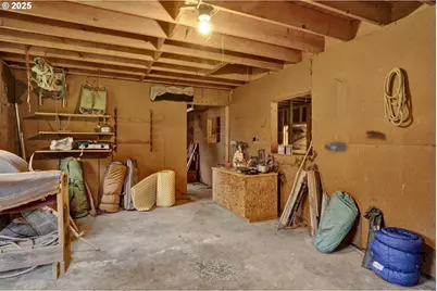 32253 Deberry Rd, Creswell, OR 97426 - Photo 32