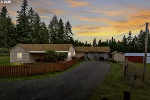 32253 Deberry Rd, Creswell, OR 97426 - Photo 24