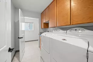 15970 SW Barrington Terrace, Portland, OR 97224 - Photo 20