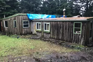 69175 Sharp Rd, North Bend, OR 97459 - Photo 18