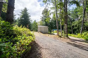 69175 Sharp Rd, North Bend, OR 97459 - Photo 6