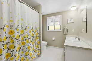 600 NE 22nd St, Gresham, OR 97030 - Photo 20
