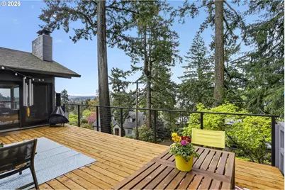 4308 SW Chesapeak Ave, Portland, OR 97239 - Photo 8