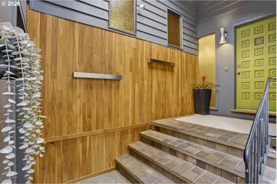 4308 SW Chesapeak Ave, Portland, OR 97239 - Photo 2