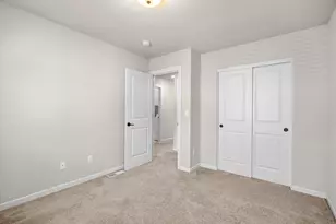 9259 SW Chopin Ln, Portland, OR 97225 - Photo 20