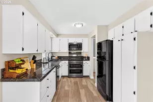 17002 SE Bush St, Portland, OR 97236 - Photo 10