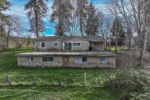 2739 Wyeast Rd, Hood River, OR 97031 - Photo 14