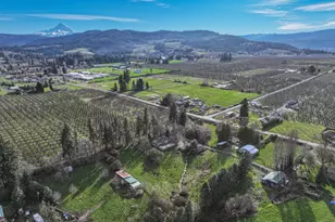 2739 Wyeast Rd, Hood River, OR 97031 - Photo 18