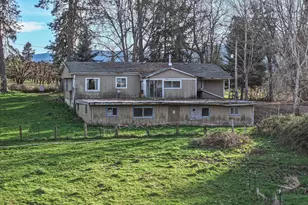 2739 Wyeast Rd, Hood River, OR 97031 - Photo 1