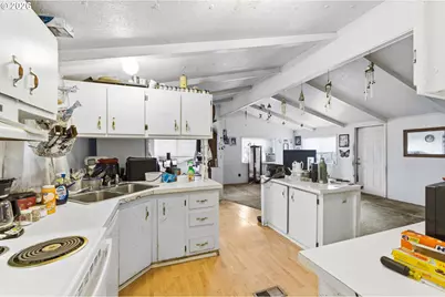 1423 47th Ave, Sweet Home, OR 97386 - Photo 8