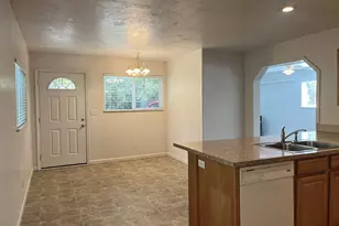 29 Easy St, Florence, OR 97439 - Photo 4