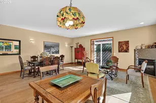 1663 5th St, Hood River, OR 97031 - Photo 16