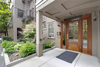 2141 NW Davis St #302, Portland, OR 97210 - Photo 1