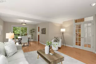 2636 SW 64th Pl, Portland, OR 97225 - Photo 28