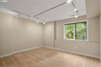 2636 SW 64th Pl, Portland, OR 97225 - Photo 36