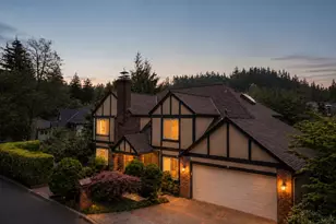 2636 SW 64th Pl, Portland, OR 97225 - Photo 4