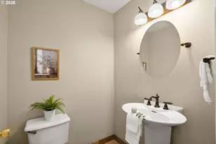 2636 SW 64th Pl, Portland, OR 97225 - Photo 32