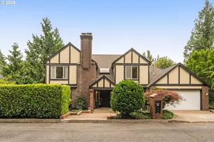 2636 SW 64th Pl, Portland, OR 97225 - Photo 2