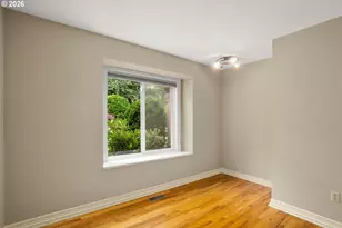 2636 SW 64th Pl, Portland, OR 97225 - Photo 38
