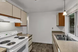 17905 NW Arcadia St, Portland, OR 97229 - Photo 10