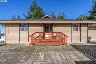 2595 Brussells St, North Bend, OR 97459 - Photo 2