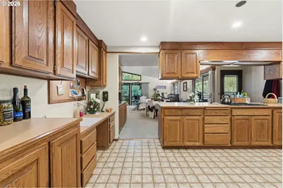 2595 Brussells St, North Bend, OR 97459 - Photo 12