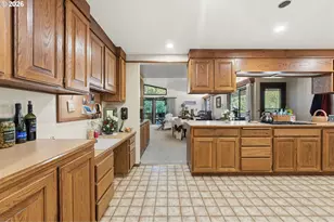 2595 Brussells St, North Bend, OR 97459 - Photo 12