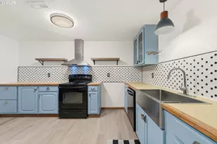 2595 Brussells St, North Bend, OR 97459 - Photo 22