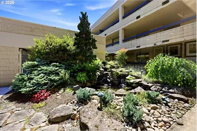 600 SE Marion St #403, Portland, OR 97202 - Photo 32