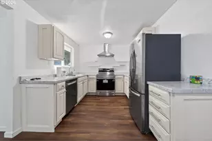 3292 Munsel Lake Rd, Florence, OR 97439 - Photo 14