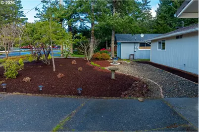 3292 Munsel Lake Rd, Florence, OR 97439 - Photo 4