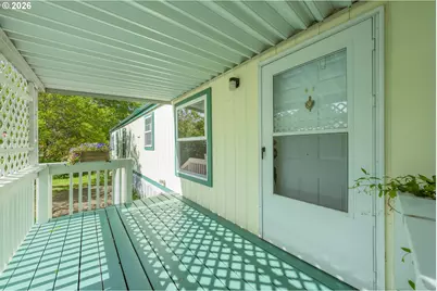 95 Athena Ln, Roseburg, OR 97470 - Photo 6