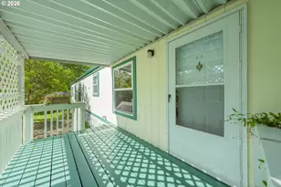 95 Athena Ln, Roseburg, OR 97470 - Photo 6