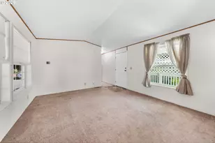 95 Athena Ln, Roseburg, OR 97470 - Photo 10