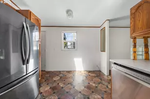 95 Athena Ln, Roseburg, OR 97470 - Photo 14